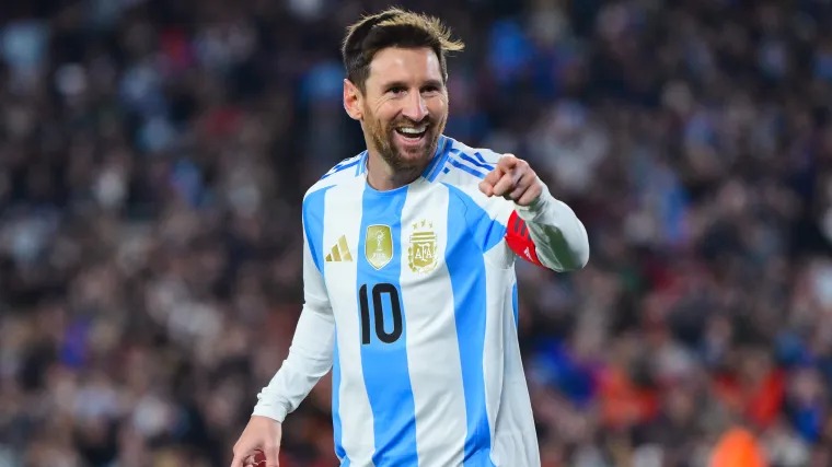 Lionel Messi Argentina 100725.jpg_11zon