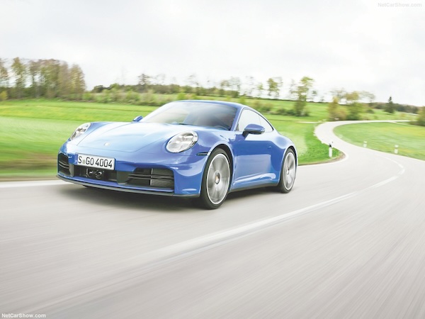 Porsche-911_Carrera-2025-1024-01