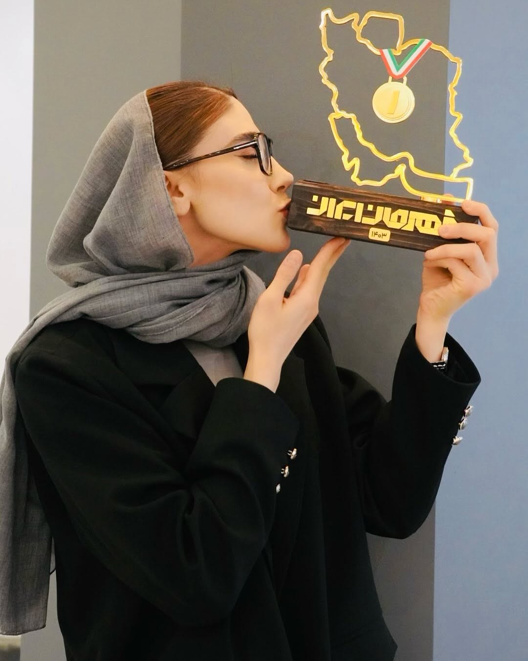 ناهید (1)