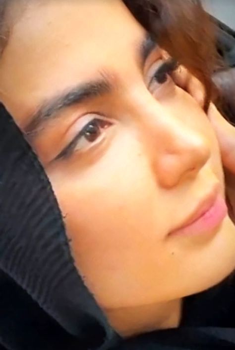 سنا حسینی