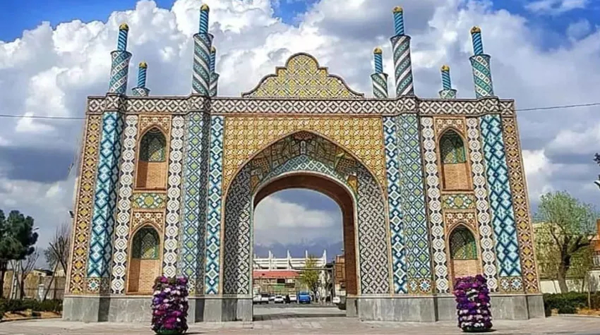 عکس دروازه غار تهران