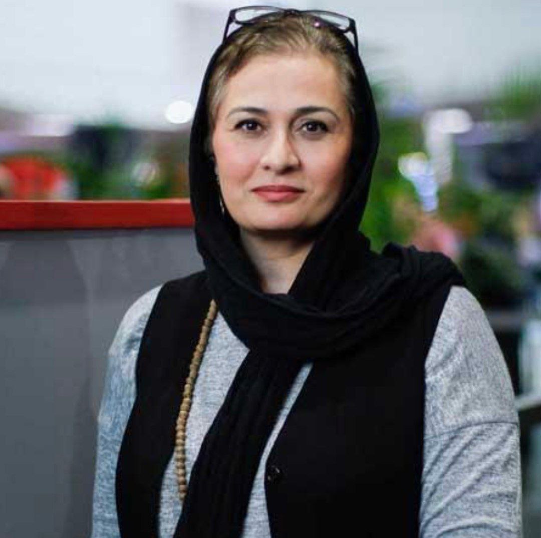 بیوگرافی بازیگران فصل 2 سریال سرزمین مادری ؛ پریوش نظریه در نقش جمیله