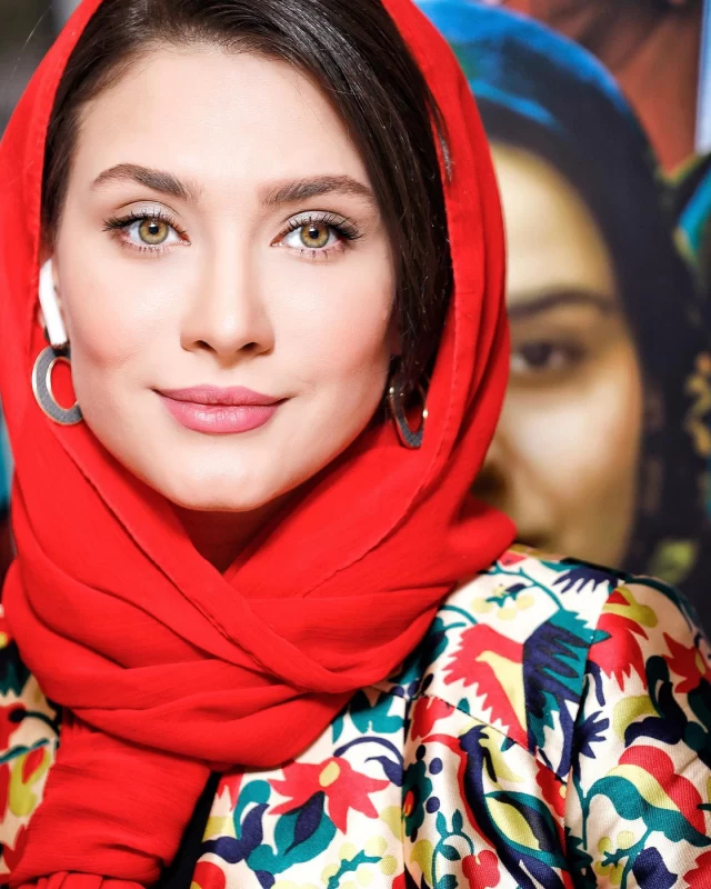 بیوگرافی ساناز سعیدی