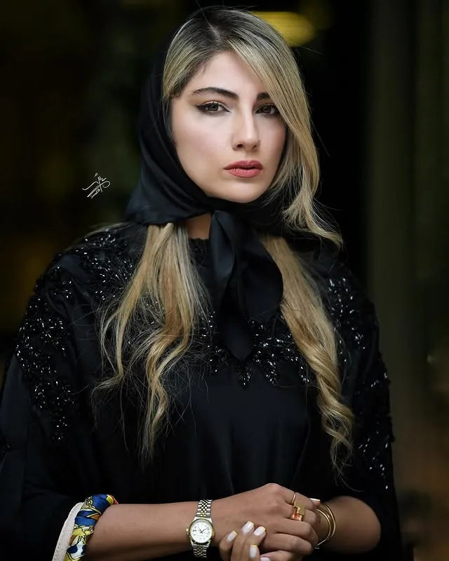 محیا دهقانی با استایل جذاب