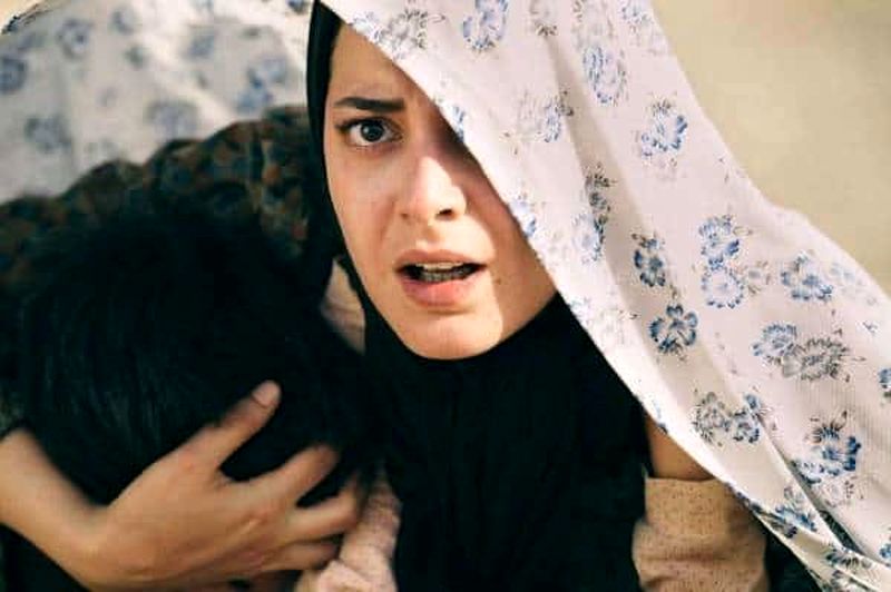 طناز طباطبایی