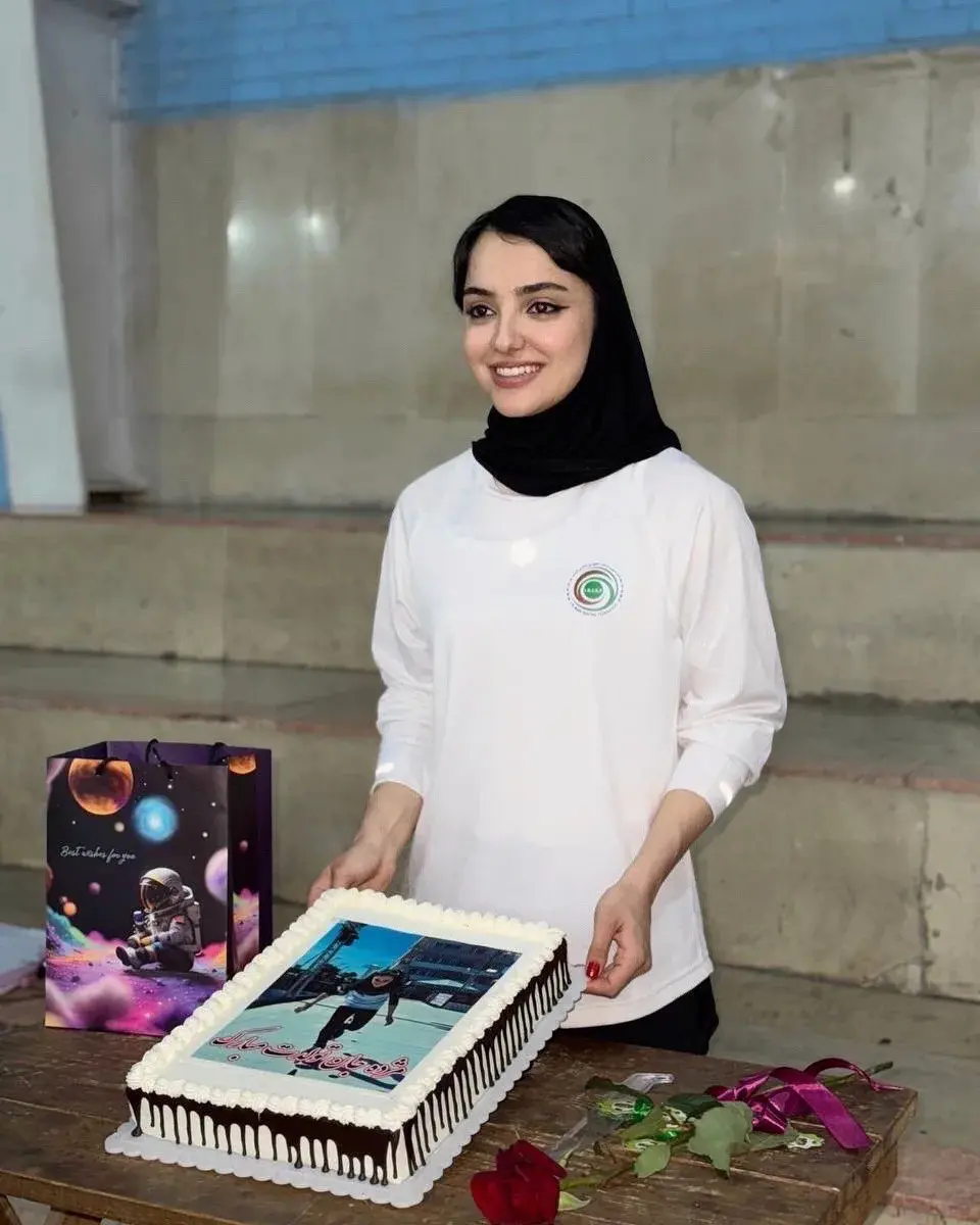  مژده شعبانی