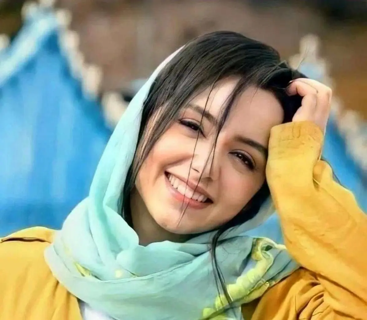 نازنینبیاتی