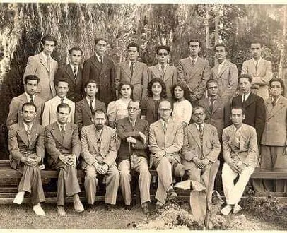 ورود اولین بانوان ایرانی به دانشگاه تهران درسال ۱۳۲۵ (۱۹۴۶ میلادی ) باحضور استاد ملک الشعراء بهار(عکس)