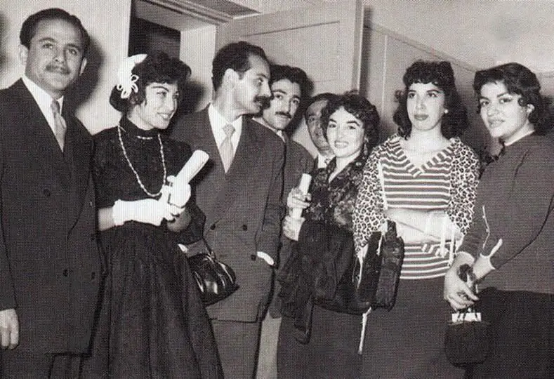 مشاهیر