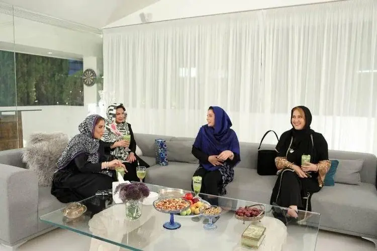 خونه فریبا نادری بفرمایید شام
