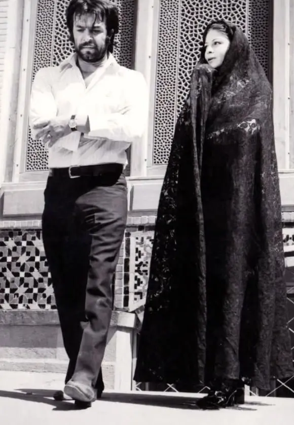 گوگوش 2