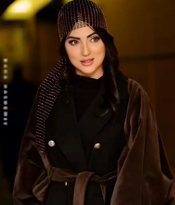 هلیا امامی