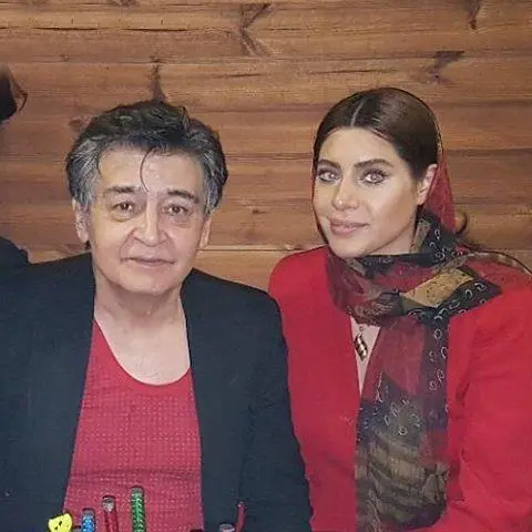 تارا کریمی