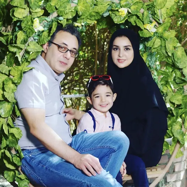 شعله رزمجو