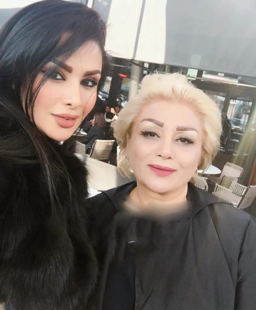 مادر دنیا