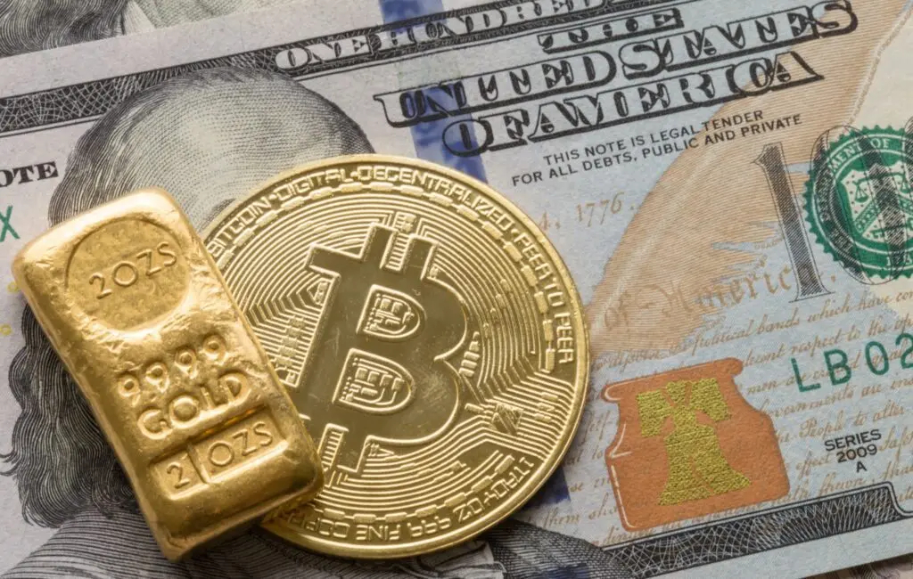 طلا، دلار یا بیت کوین؟