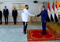 استقبال رئیس جمهور مصر از صلاح و یارانش