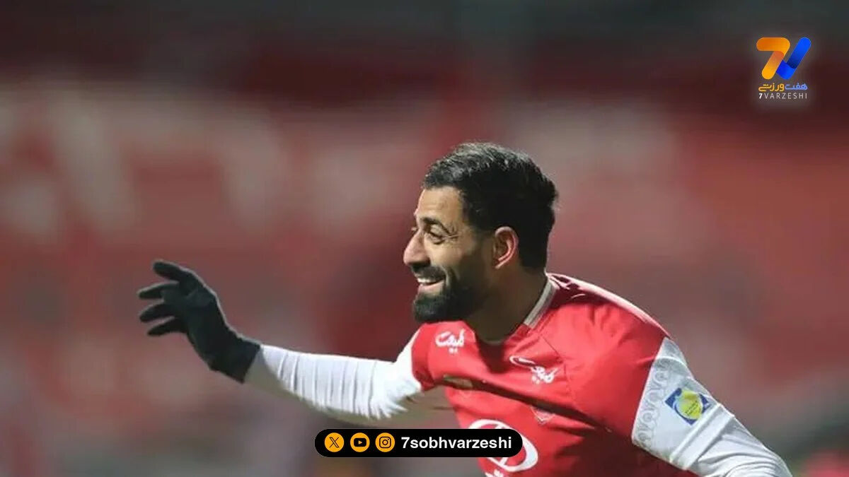 استایل کریسمسی و کلاه و دستکش بانمک محمد‌حسین کنعانی زادگان