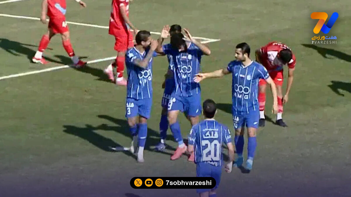 گل اول استقلال به فولاد هرمزگان توسط سامان فلاح