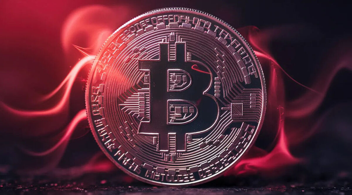 کاهش ۹ درصدی قیمت بیت‌کوین به ۸۳ هزار دلار؛ افزایش فعالیت خرید نهنگ‌ها در کف قیمتی