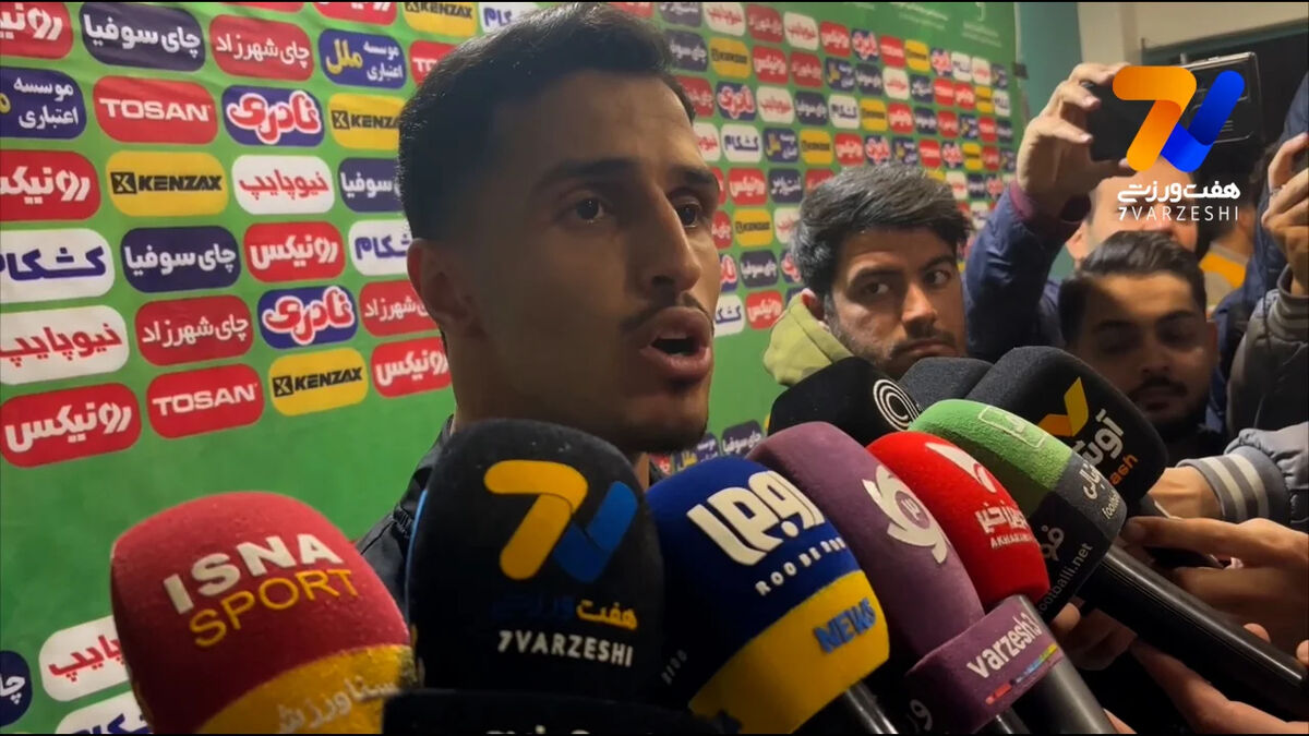 درگیری علیپور با خبرنگار عادل فردوسی پور؛ من از هوادار پرسپولیس عذرخواهی می کنم، تو از چه کسی خط می‌گیری؟