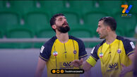 هدیه بد موقع دانشگر به یانسانه!