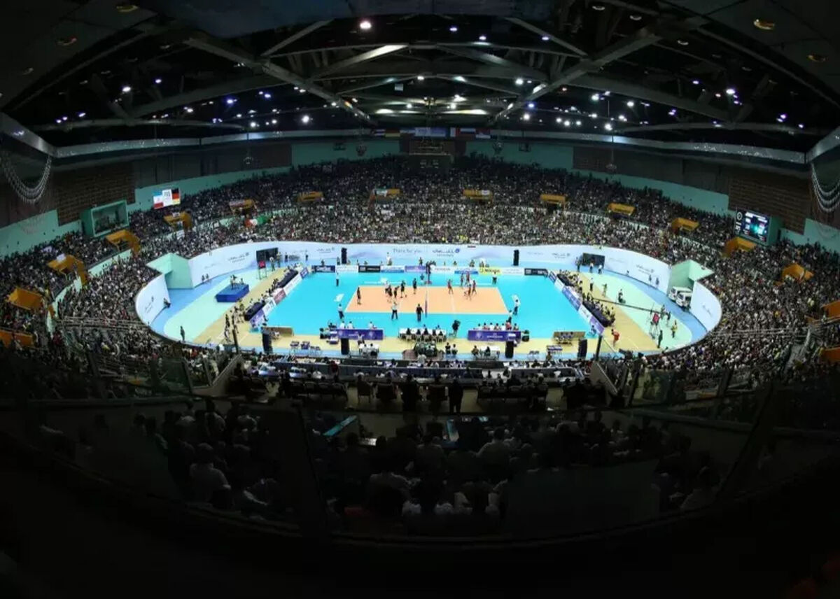 خسارت به هدیه FIVB به والیبال در پی تخریب سال دوازده هزار نفری