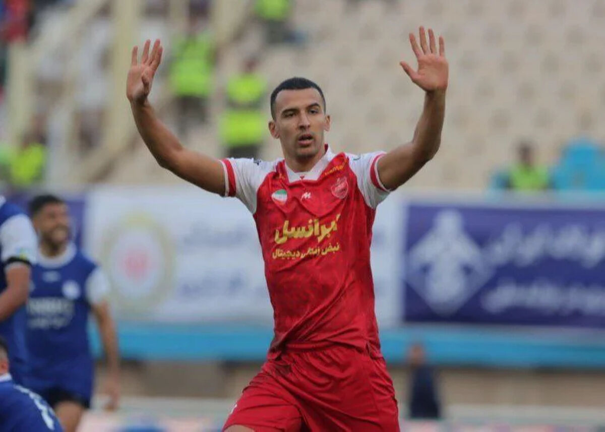 مهاجم پرسپولیسی از دنیای فوتبال خداحافظی کرد