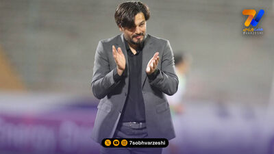 سرمربی لیگ برتری در نقش تماشاچی!