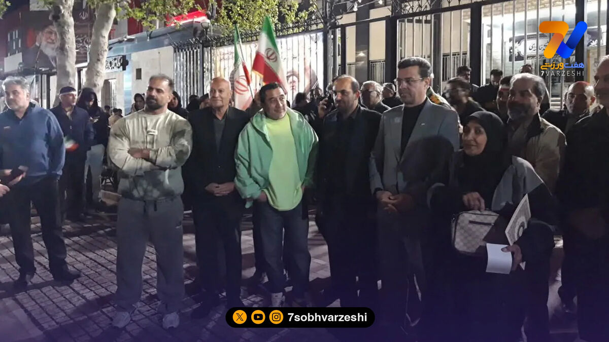 شبی متفاوت در موکب ورزش و جوانان؛ خداداد عزیزی مهمان ویژه مشهدی‌ها شد