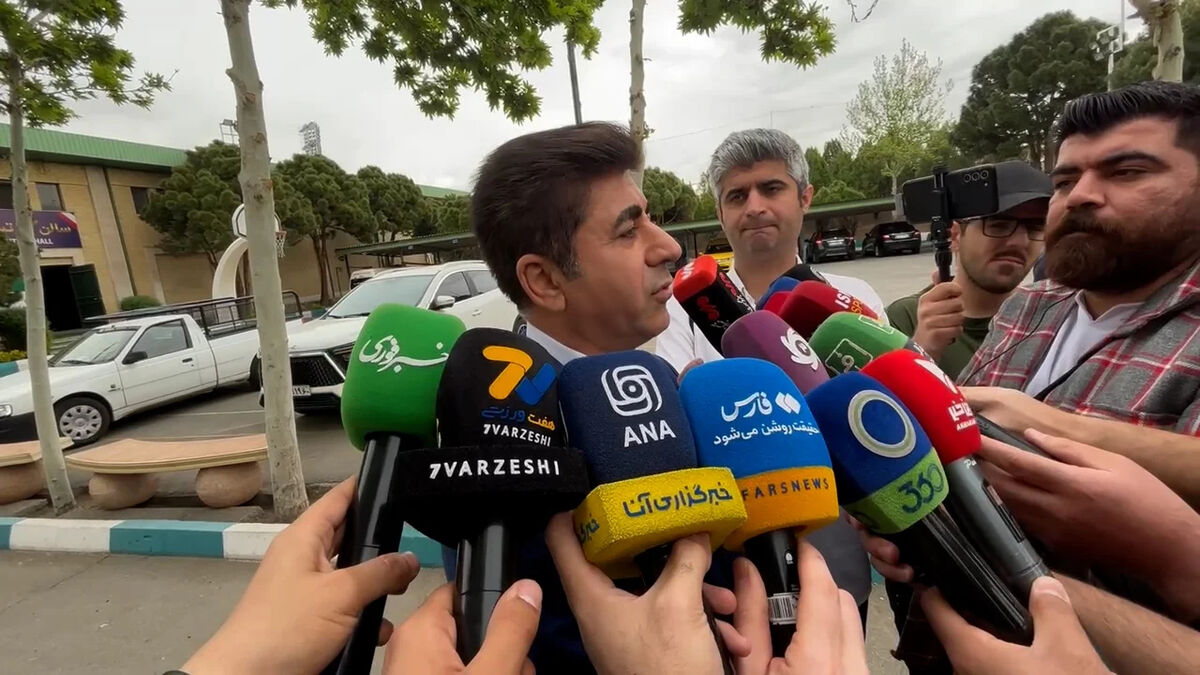 ممبینی: یک کارگروه فیفا در آمریکا برای ویزای اعضای تیم ملی در تلاش است!