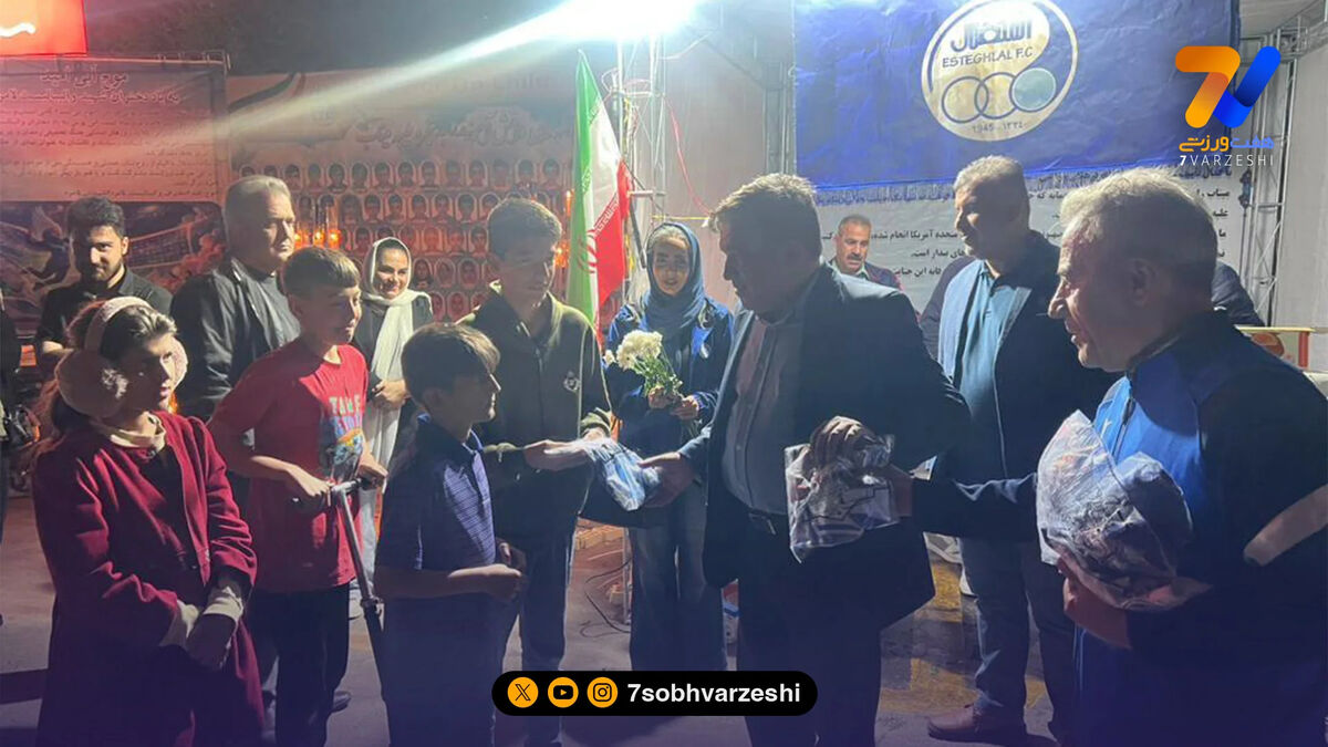 ادای احترام مدیران استقلال به شهدای میناب و لامرد در مراسمی مردمی