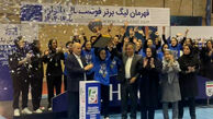 تاج جام قهرمانی را به استقلال تقدیم کرد