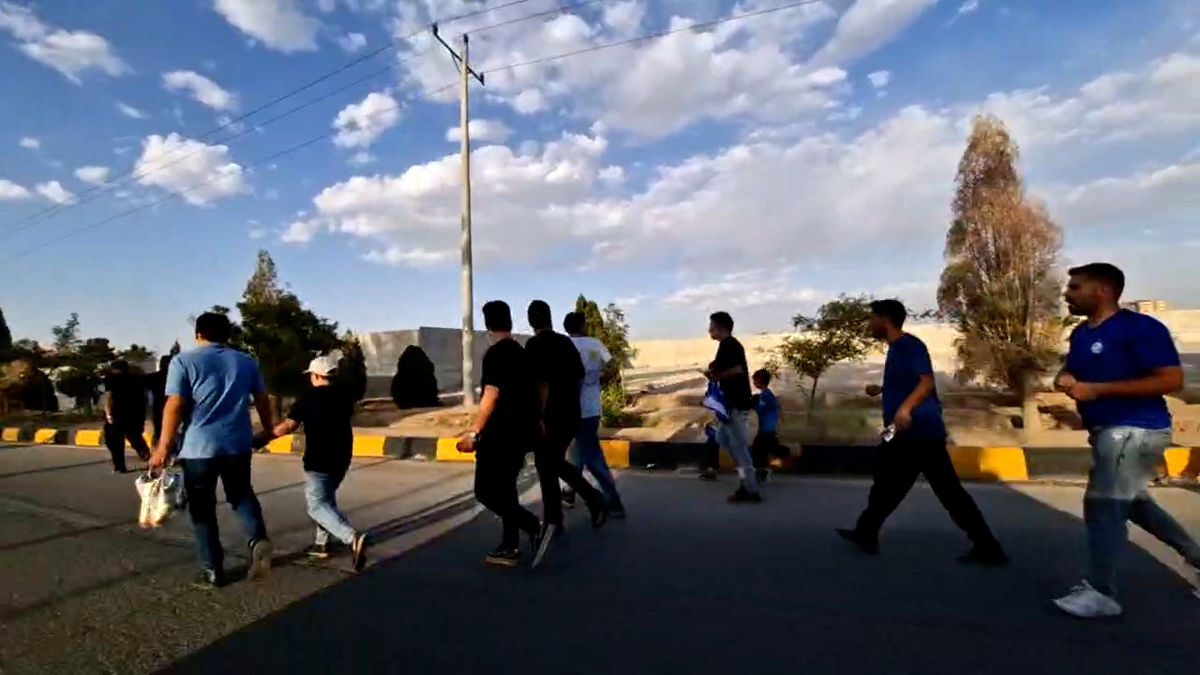 بلوارهای منتهی به نقش جهان پر از هوادار