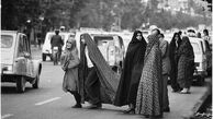 تصویر اولین زنی که بعد از انقلاب گواهینامه رانندگی گرفت