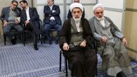دست شکسته شمخانی در دیدار با رهبر انقلاب