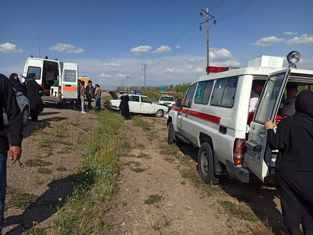 واژگونی خودروی پیکان‌ حادثه‌ آفرید