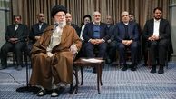 عکس| سروده‌ای که رهبر انقلاب در آستانه وعده صادق خواندند