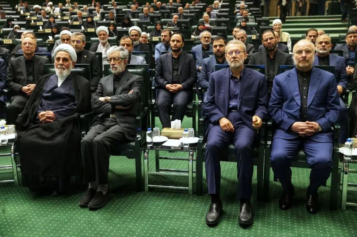 عکس | جای خالی رئیس جمهور و وزیر امور خارجه در افتتاحیه مجلس