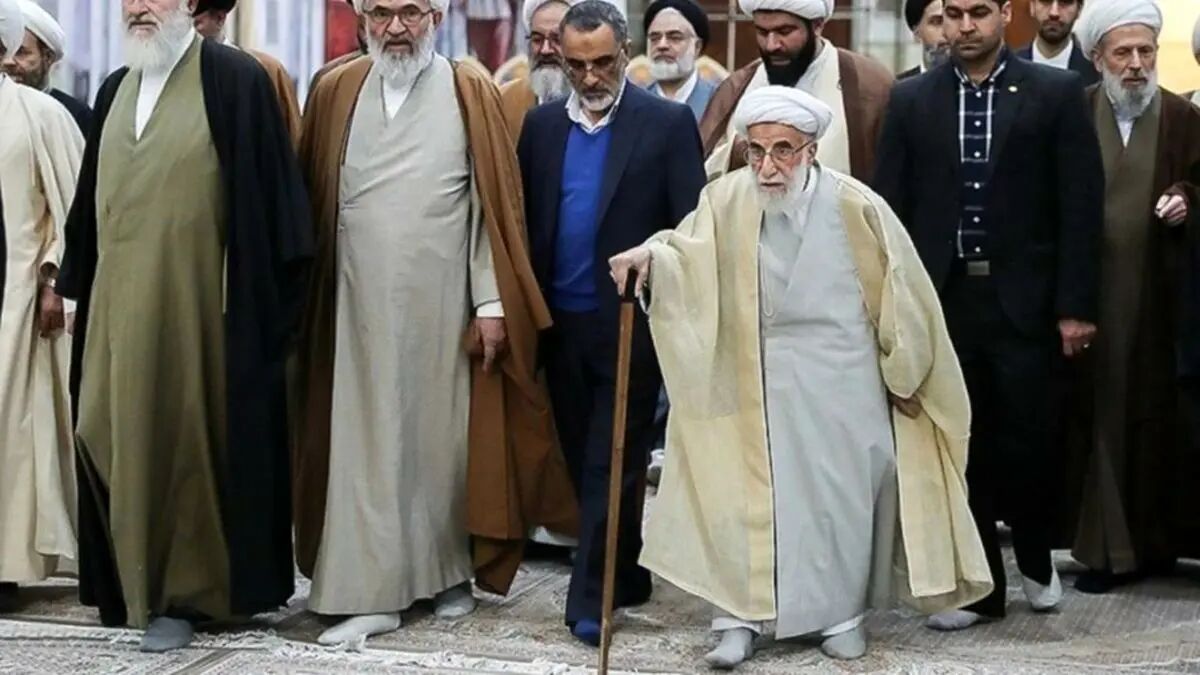 آیت‌الله جنتی در دبیری شورای نگهبان ابقا شد