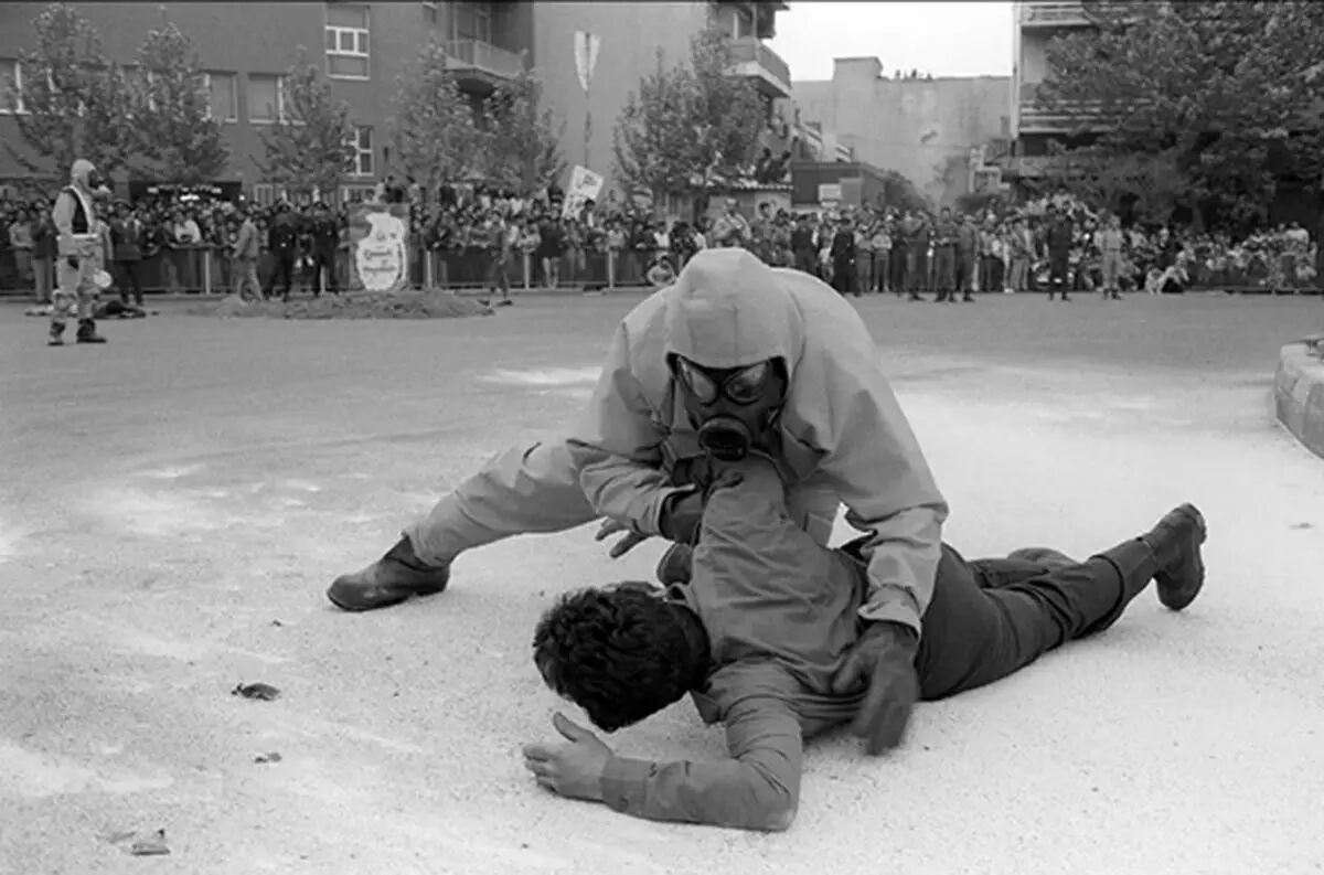 قاب تاریخ| آلن دلون‌ در سید‌خندان، آموزش نظامی در تهران، تیم بسکتبال بانوان ارامنه در اصفهان و تهران‌ خرداد 88