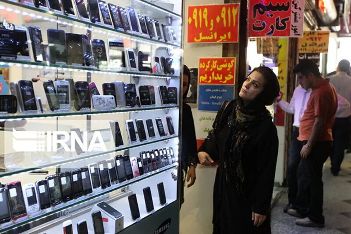 سه گوشی پرفروش بازار را بشناسید| از قیمت ‌860 هزار تومان تا 10میلیون تومان