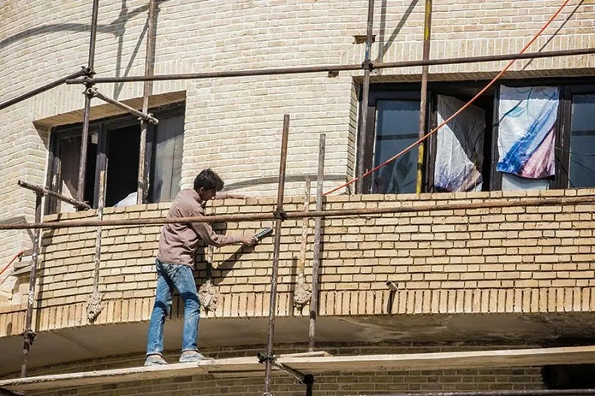 پیش‌بینی قیمت مسکن در سال ۱۴۰۴؛ تداوم رکود یا پایان انتظار؟