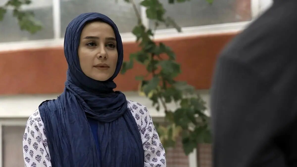 الناز حبیبی در کنار برادرش؛ استایلی متفاوت و بهاری در یک مراسم خاص+ عکس