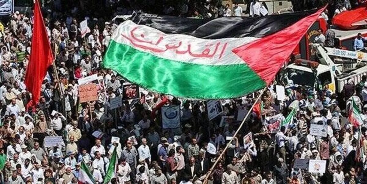 حضور کفن پوشان در روز قدس + عکس
