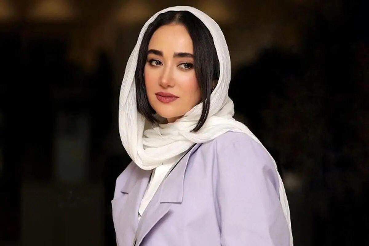 عکس منتشر شده از بهاره افشاری با استایل جین خیابانی در تهران