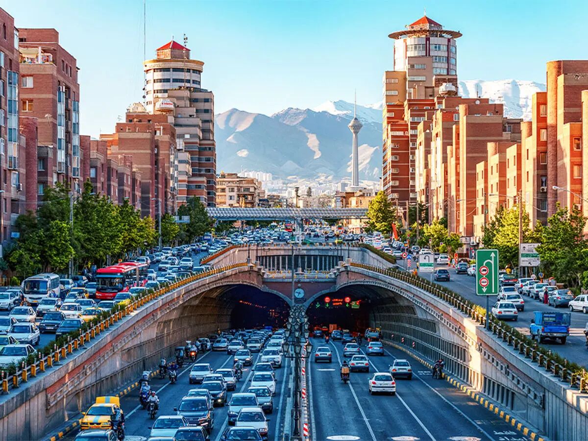افزایش دمای تهران تا ۳۱ درجه؛ پیش‌بینی وزش باد و گردوخاک در پایان هفته
