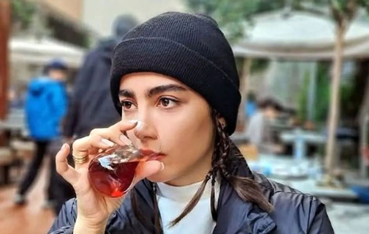 سنا حسینی سارای پایتخت جا پای ریحانه پارسا گذاشت