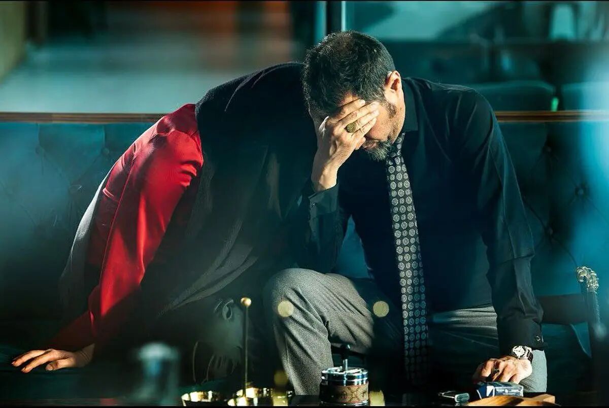 سریال آبان؛ دو عکس پربازدید از بخش سانسور شده با حضور شهاب حسینی و لاله مرزبان