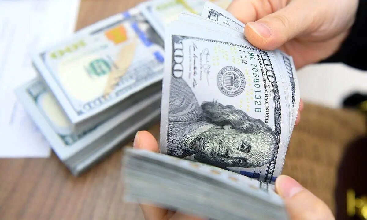 قیمت دلار ۶ اردیبهشت ۱۴۰۴؛ ریزش دلار زیر سایه مذاکرات